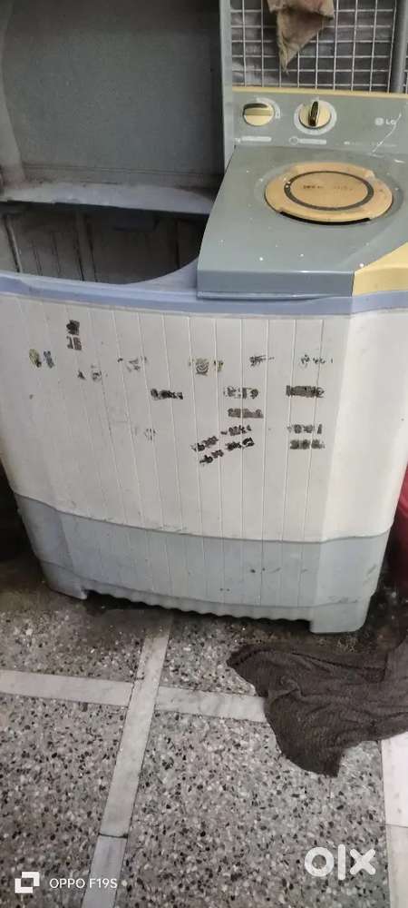 Selling wirpool washing machine 6.5 kg