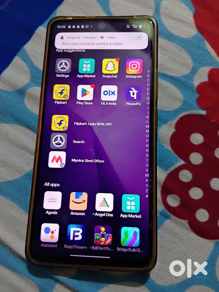 Realme 13 + 128/8 golden colour plus 5G