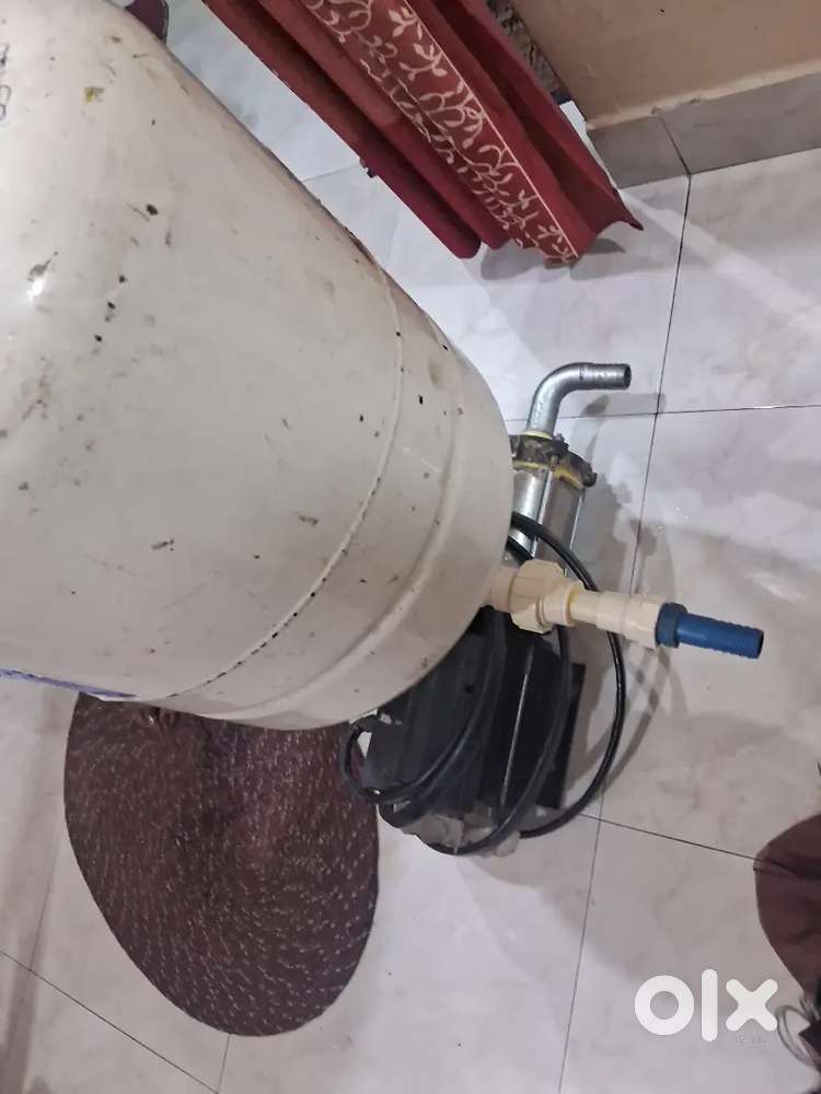 Pressure pump water motor