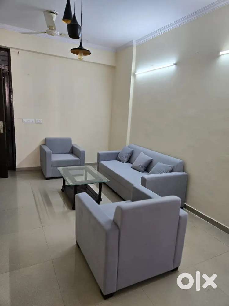 Tastefully furnished newly renovated flat in most prominent location