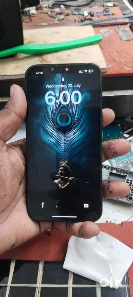 Iphone 13 bill box and charge