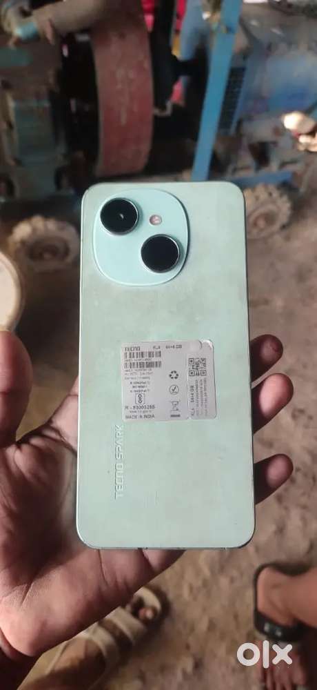 This phone is selling Tecno spark go1