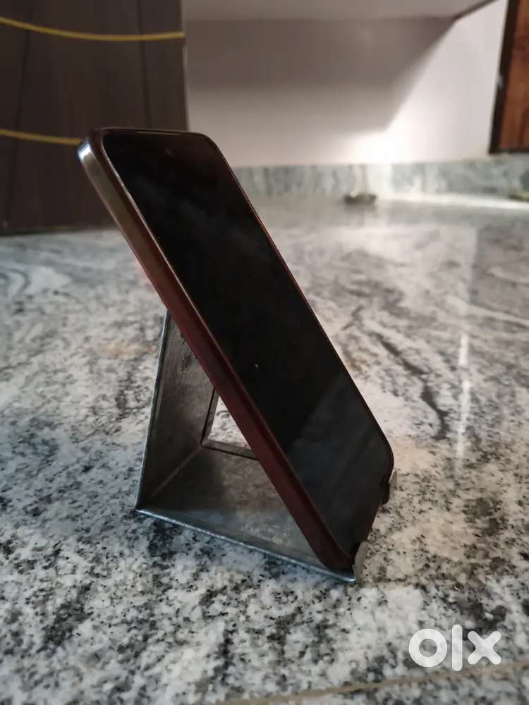Brand new Iron Phone Stand ( 30 Rupees only)