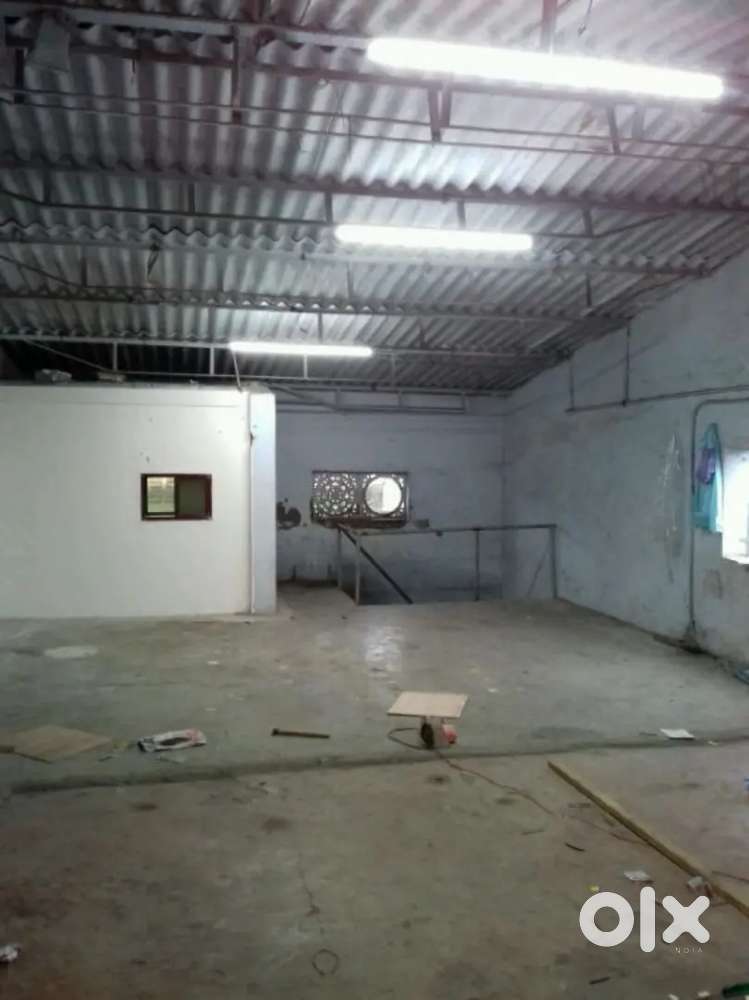 Industrial gala for rent.