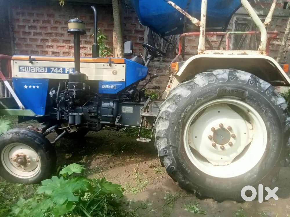 2019 swaraj 744fe