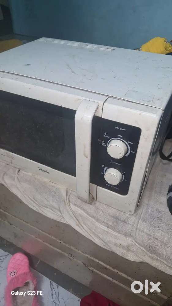 Micro Oven माइक्रो ओवेन whirlpool कंपनी 1500rs