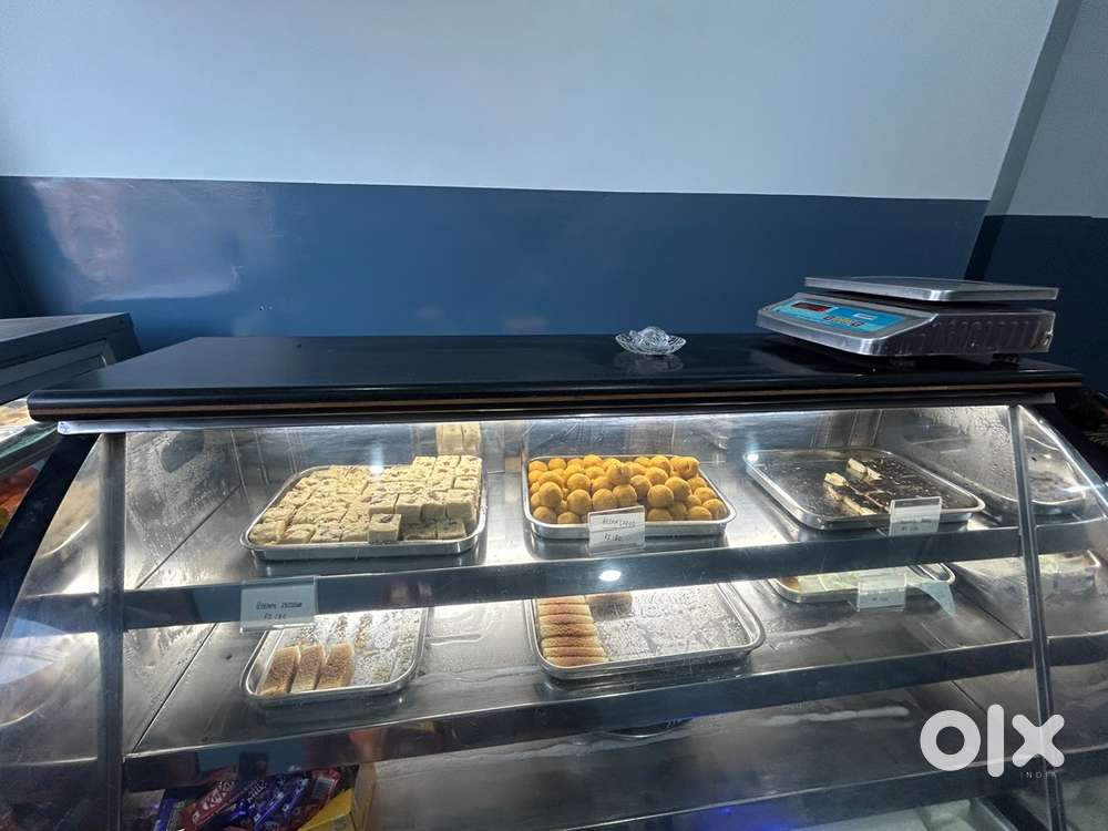 Display fridge sweets