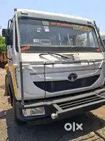 4923 Tata 22 chakka