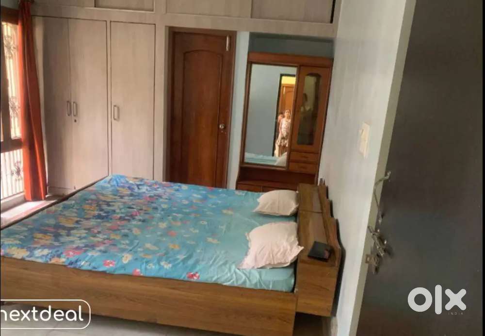 1BHK flat for rent in Aliganj