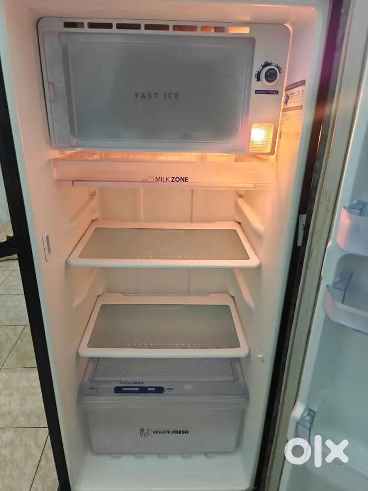 Whirlpool 190L 3-Star Fridge – Excellent Condition, Less Used