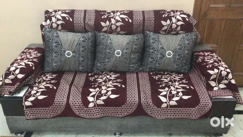 5 SEATER LUXURY SOFA SET