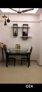 4 seater dining table
