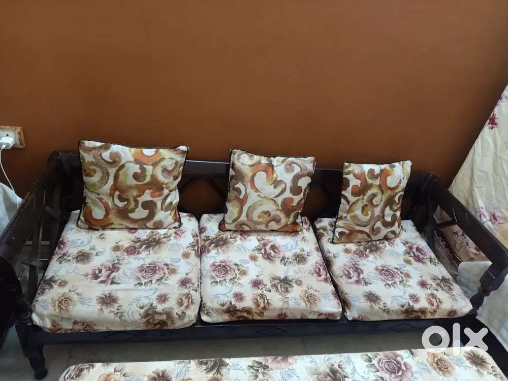 5 seater sofa