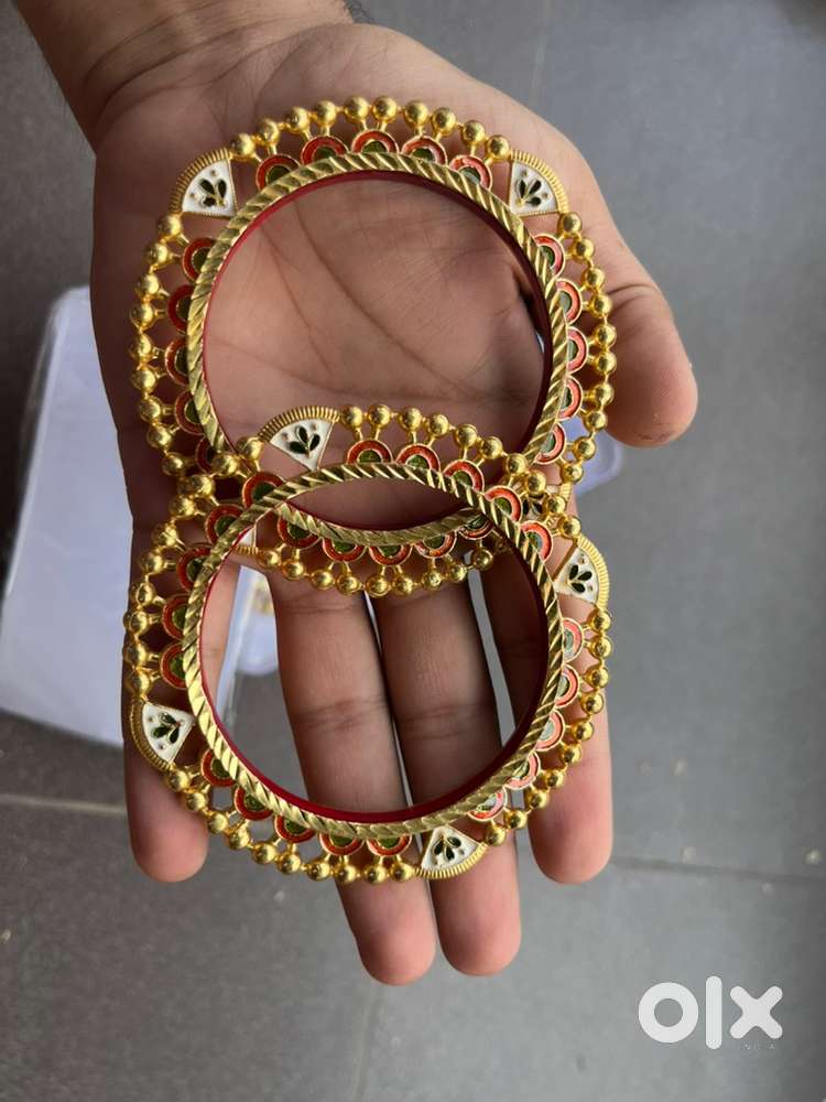 Ladies GOLD plated Bangles