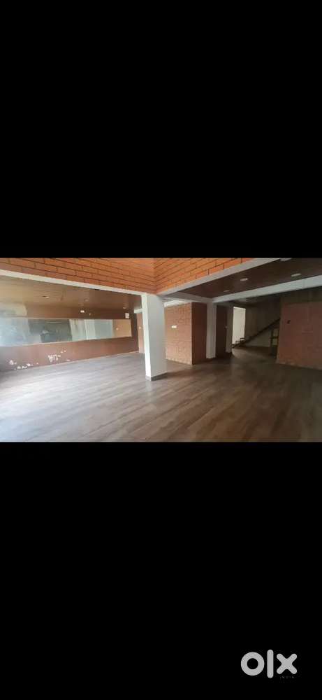 RESTAURANT AVAILABLE FOR RENT IN BETIM MAINROAD TOUCH