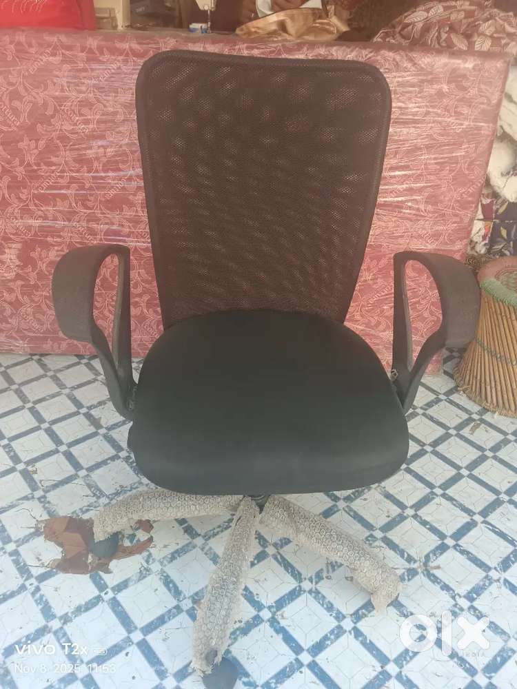 Chair new condition