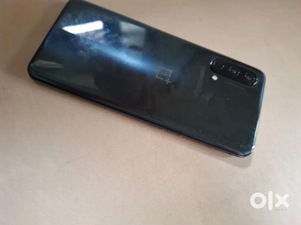 Supeb condition no scratches no dents original display