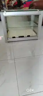 Commercial display box (vada/puffs etc)