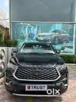 Toyota Innova Hycross 2.0 ZX (O) Hybrid 7 STR, 2023, Petrol