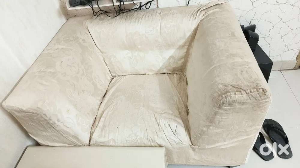 Single seater sofa