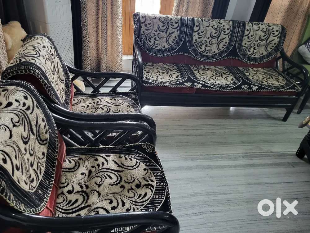Sofa (sagwan wood)