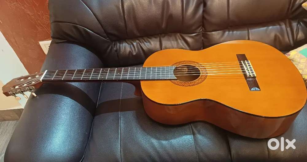 Yamaha C40 Classical Guitar