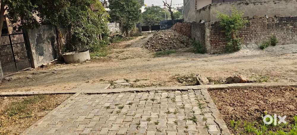 1500 gajj plot with 2Rooms set