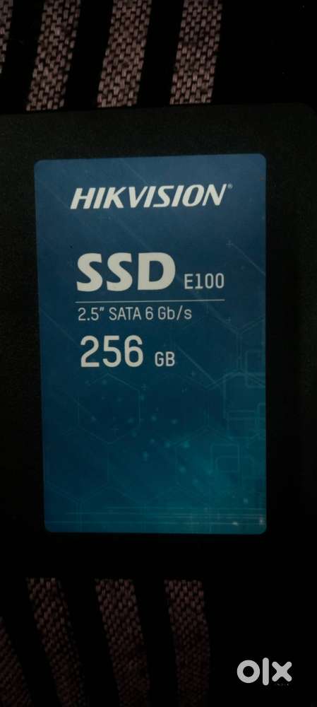HIKVISION 256GB SSD AND KINSTON 240GB SSD