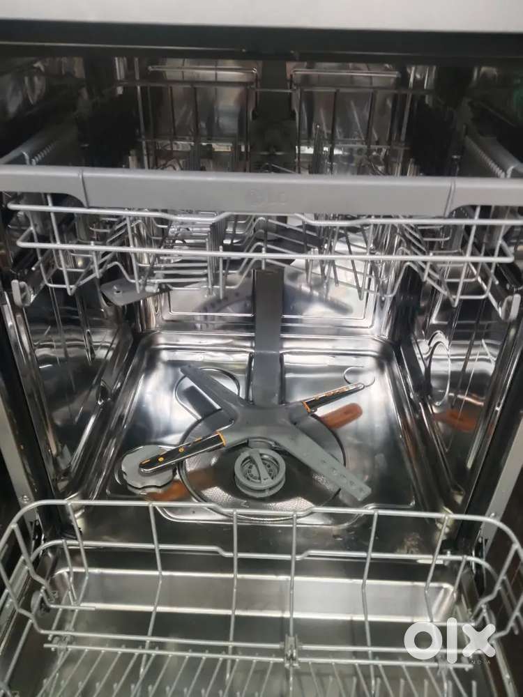 LG DISH WASHER.. తీసుకొని కేవలం రెండు నెలలు మాత్రమే అవుతుంది .