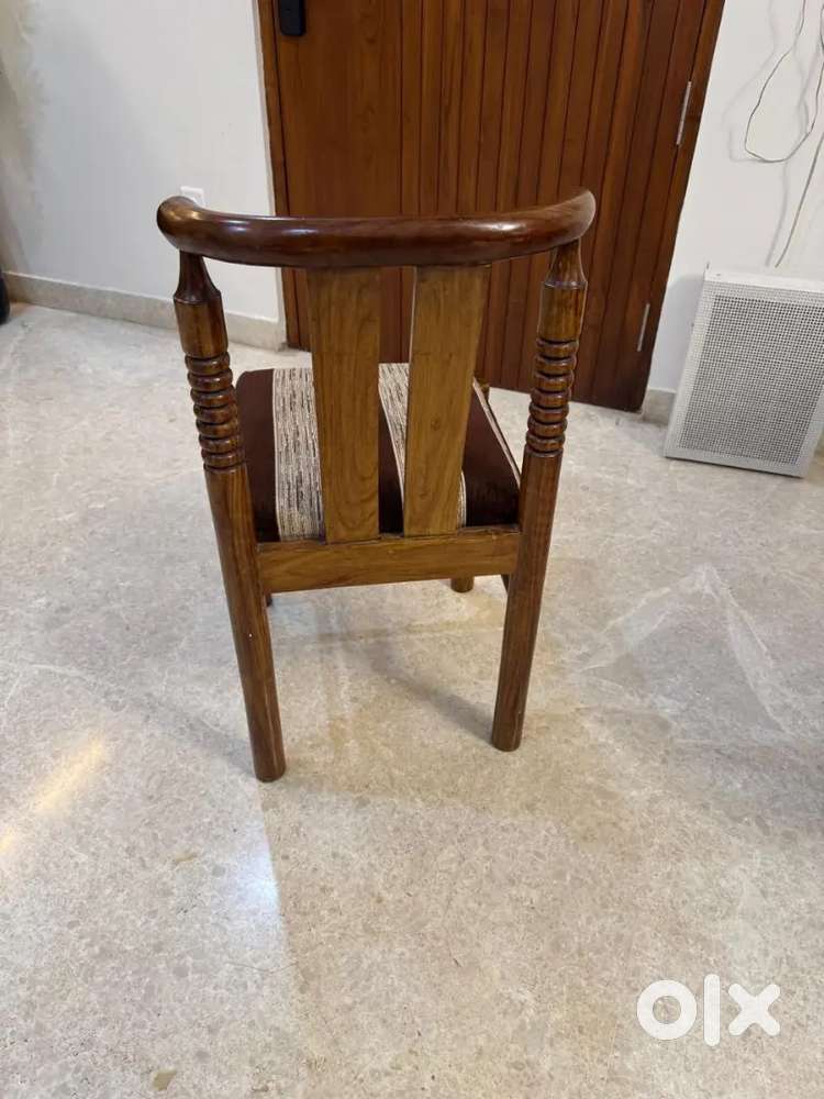 6 seater dining table