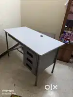 Office/study/computer table