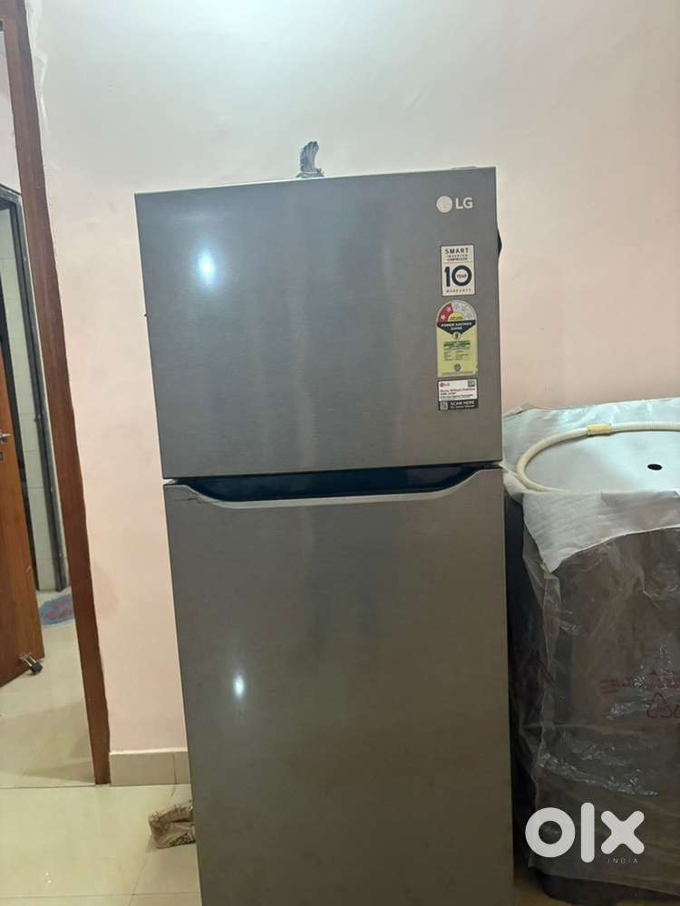 Brand new fridge 1 year old only brand ( LG)
