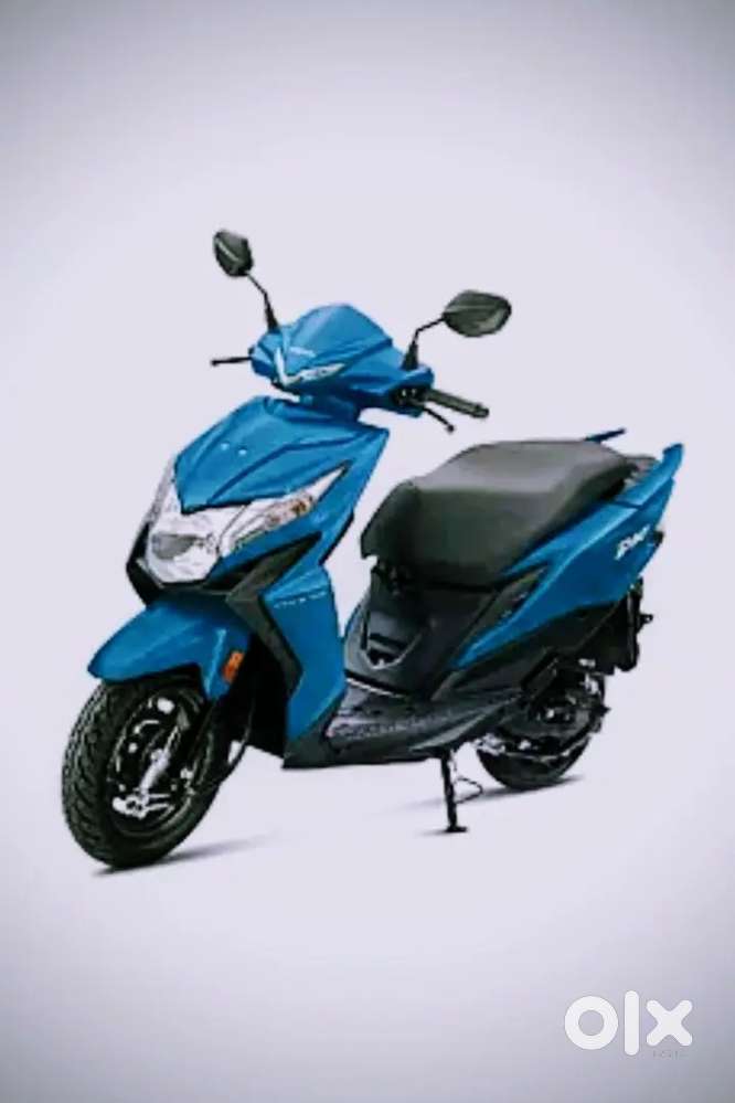 Lady used,showroom condition, no accident history