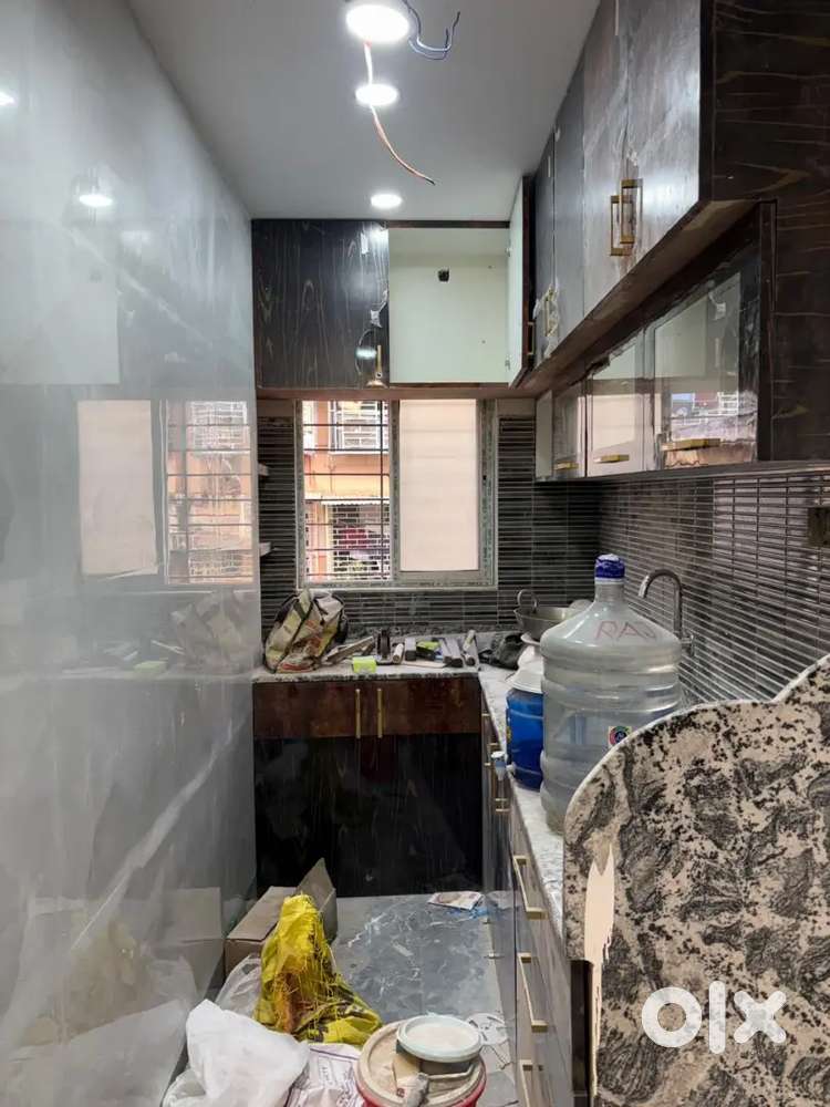 2 BHK apartment flat sale in picnic garden on road near 39 bus stand