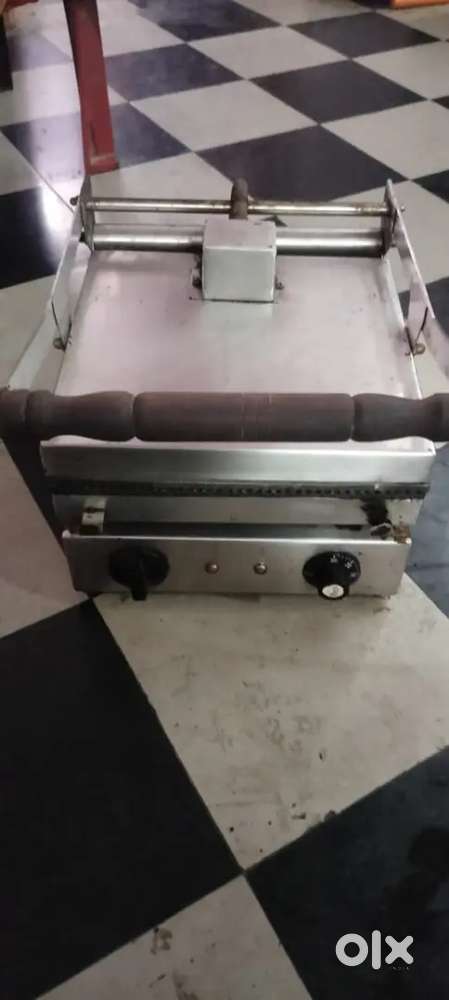 Sandwich machine nice condition