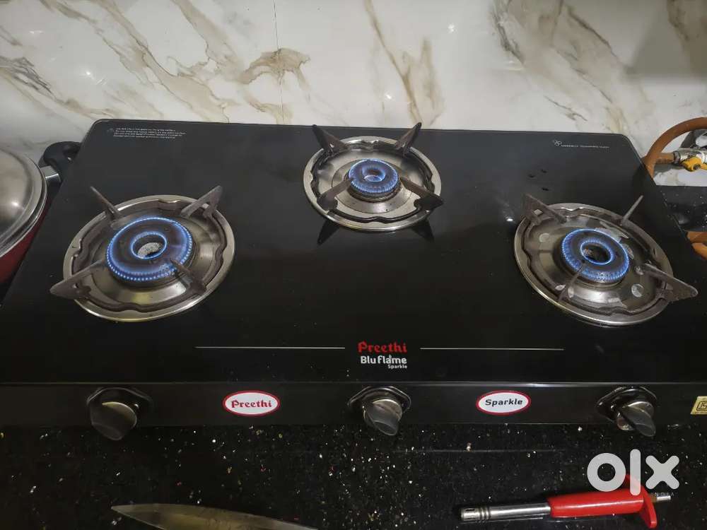 Preeti 3 burner gas stove