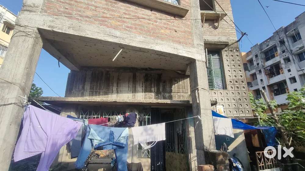 Near Boral high school price 20 Lac