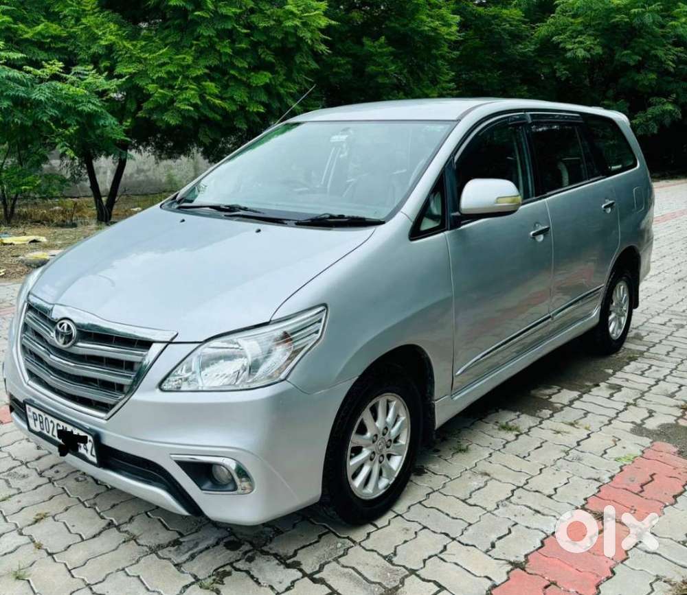 Toyota Innova 2.5 V 7 STR, 2014, Diesel