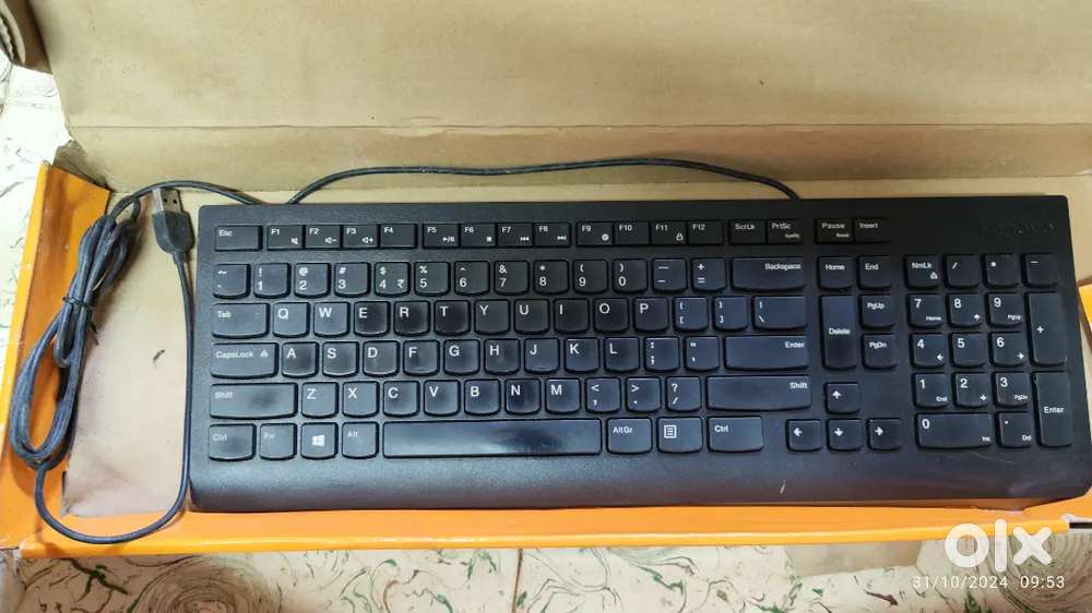 Lenovo keyboard in new condition.