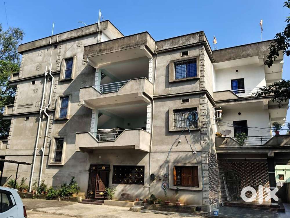 A 2bhk luxiour spcious living