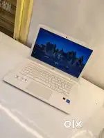 Hp chromebook
14-ca002TU
Touch screen
Intel celeron N3350
4gb ram
1gb