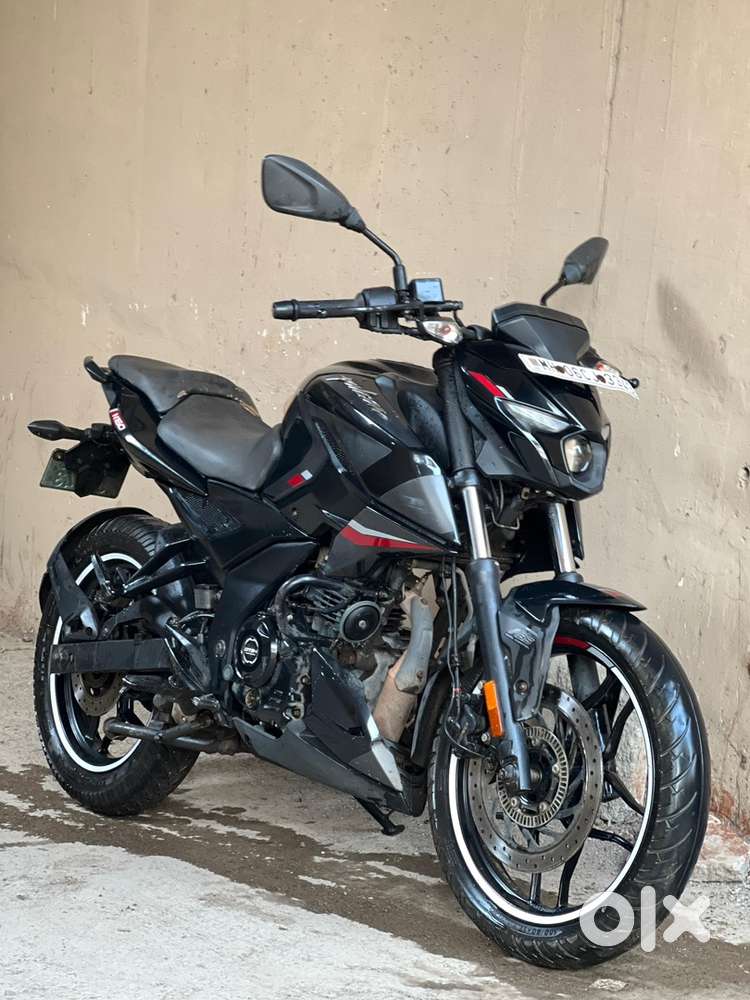 Bajaj pulsar N160 Dual Abs 2023