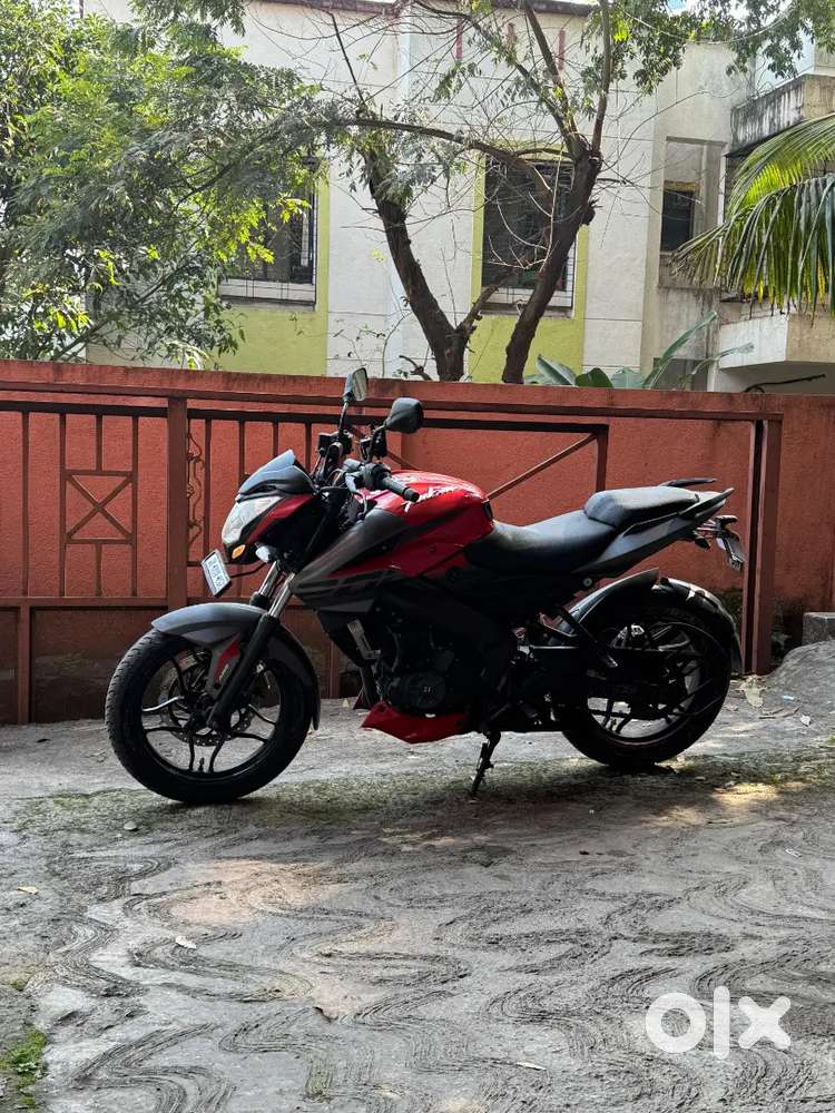 Showroom condition NS 200