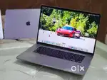 Apple Macbook Pro i7 16GB Ram 512GB Apple SSD 5.5gbGraphics Touchbar