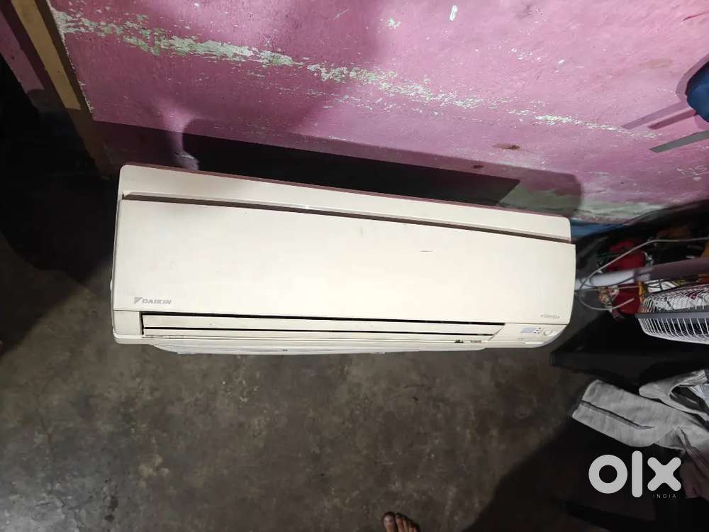 Daikin 1ton inverter ac