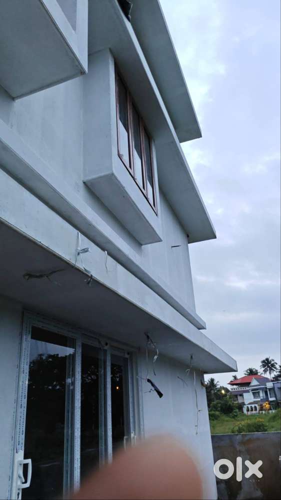 House for sale in Vaduthala