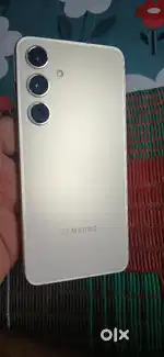 samsung s24 6 month old 256 gb
