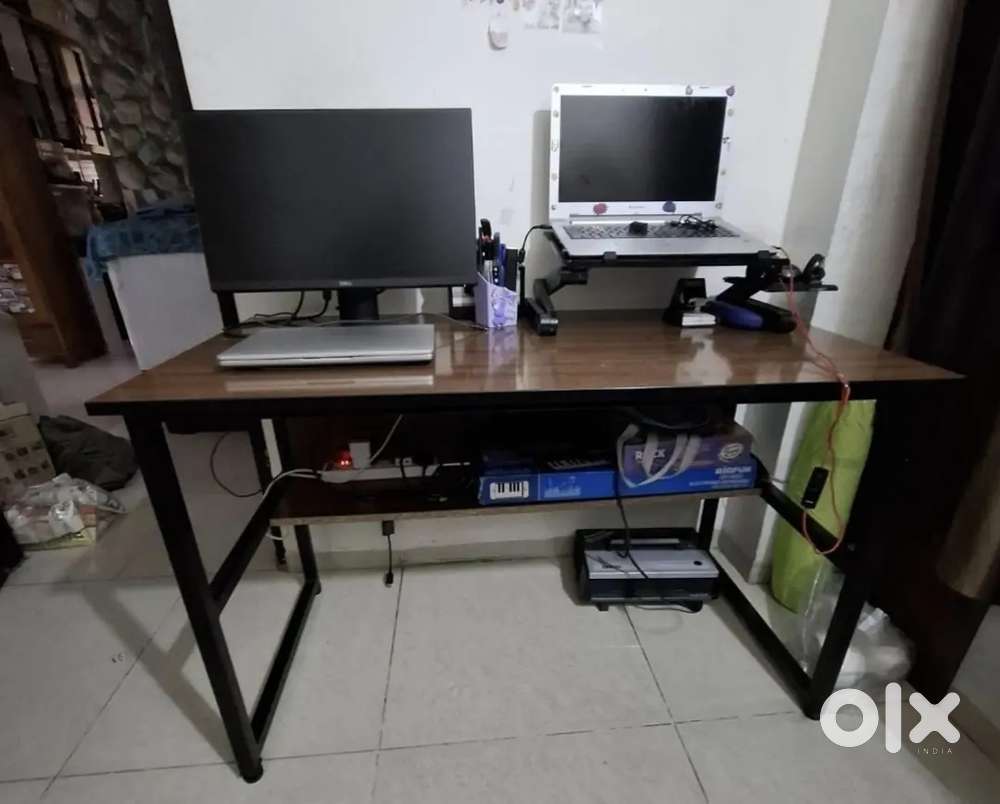 Computer Table
