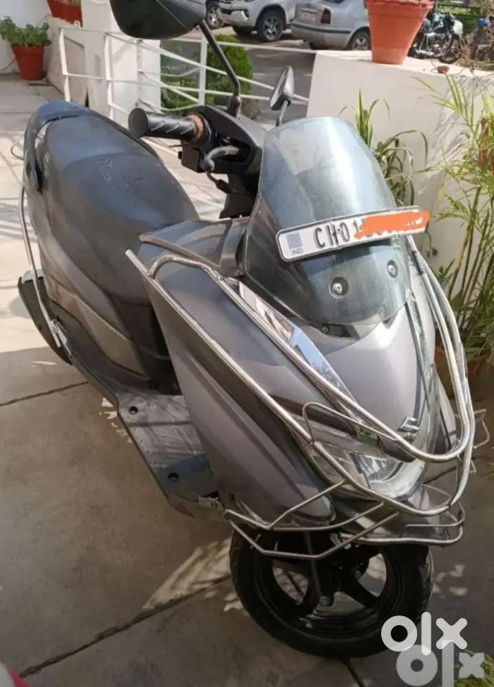 MintCondition Burgman 125cc Disc brakes,Alloy wheels,Digital,LEDLight