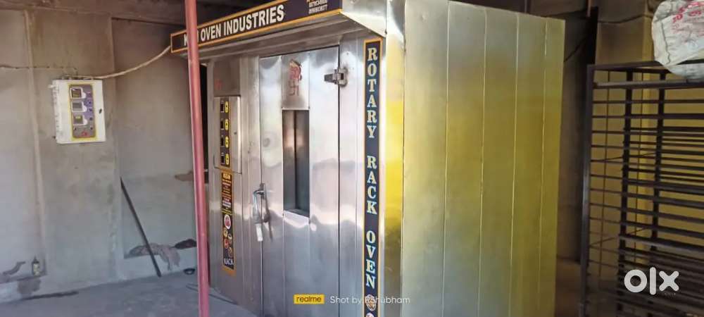 Oven machine bakery